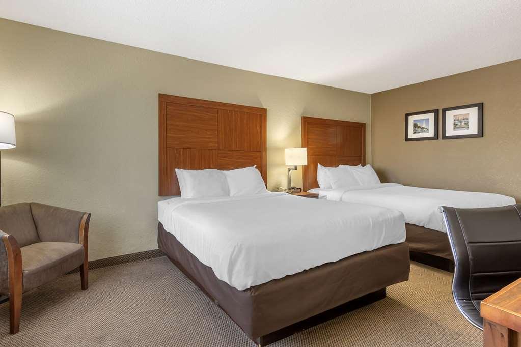 Comfort Inn & Suites Airport Convention Center North Charleston Room photo